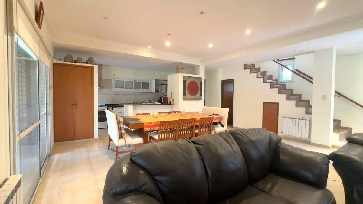 CASA EN VENTA VILLA ELISA 4 DORMITORIOS 4