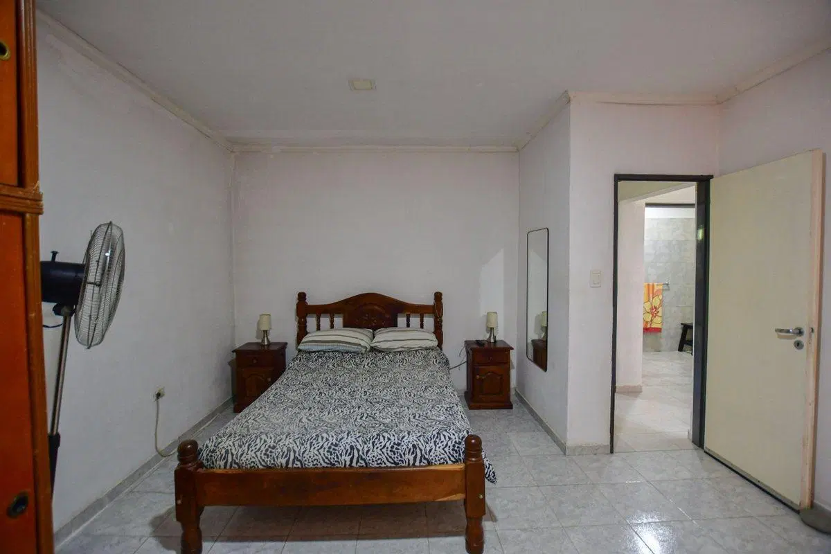 CASA EN VENTA EN CITY BELL MAS 2 LOCALES 2