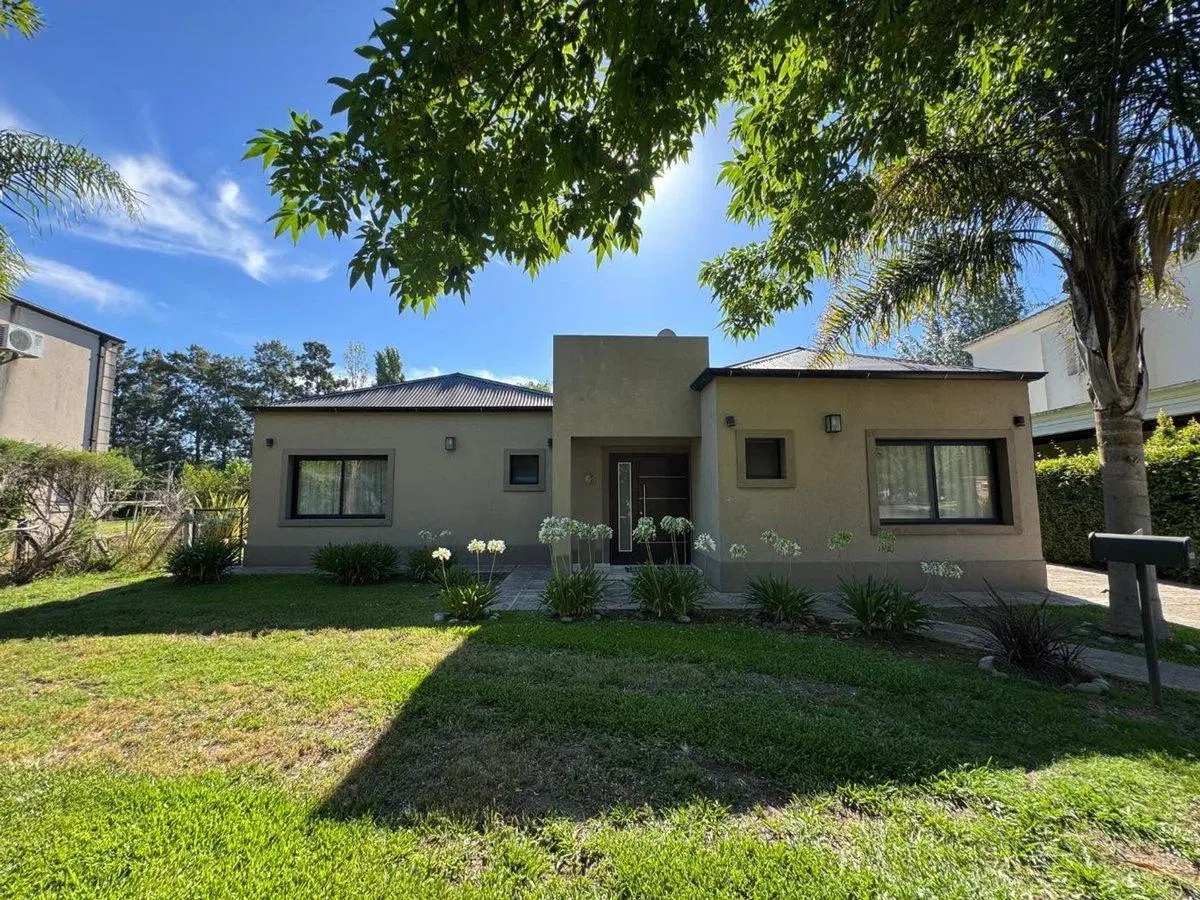CASA VENTA LOS JAZMINES PILAR DEL ESTE APTO BANCO 2