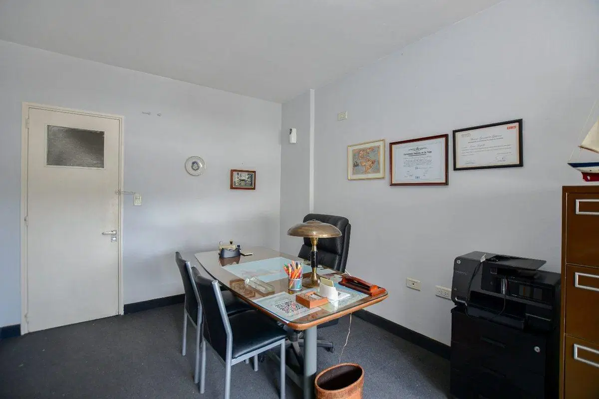 OFICINA EN VENTA EN LA PLATA 4