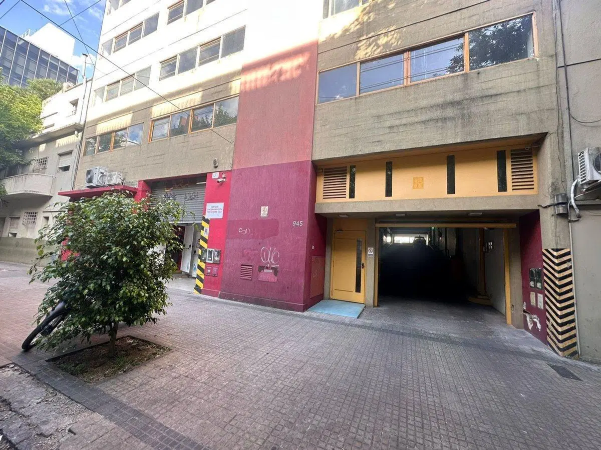 COCHERA EN VENTA LA PLATA CENTRO 3