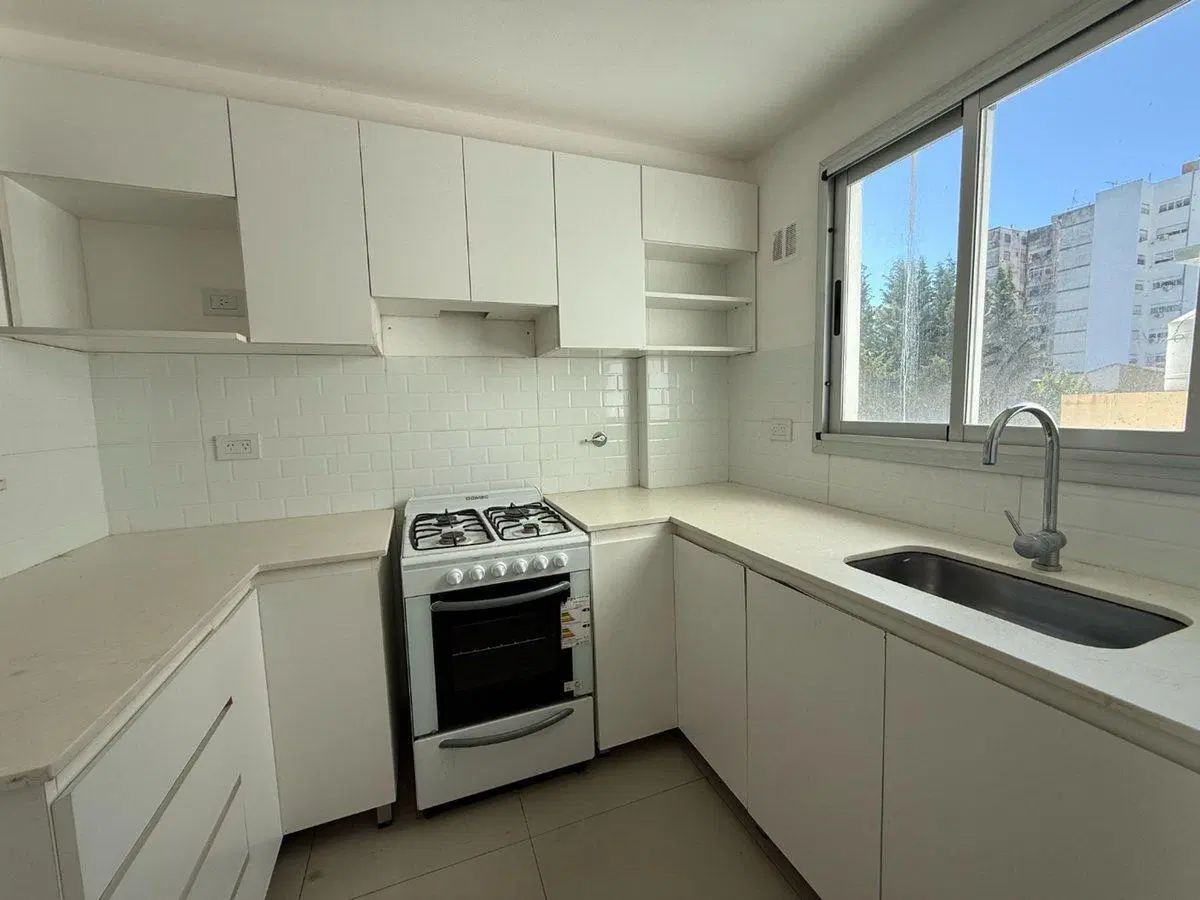 DEPARTAMENTO EN VENTA LA PLATA 1 DORMITORIO BALCON 5