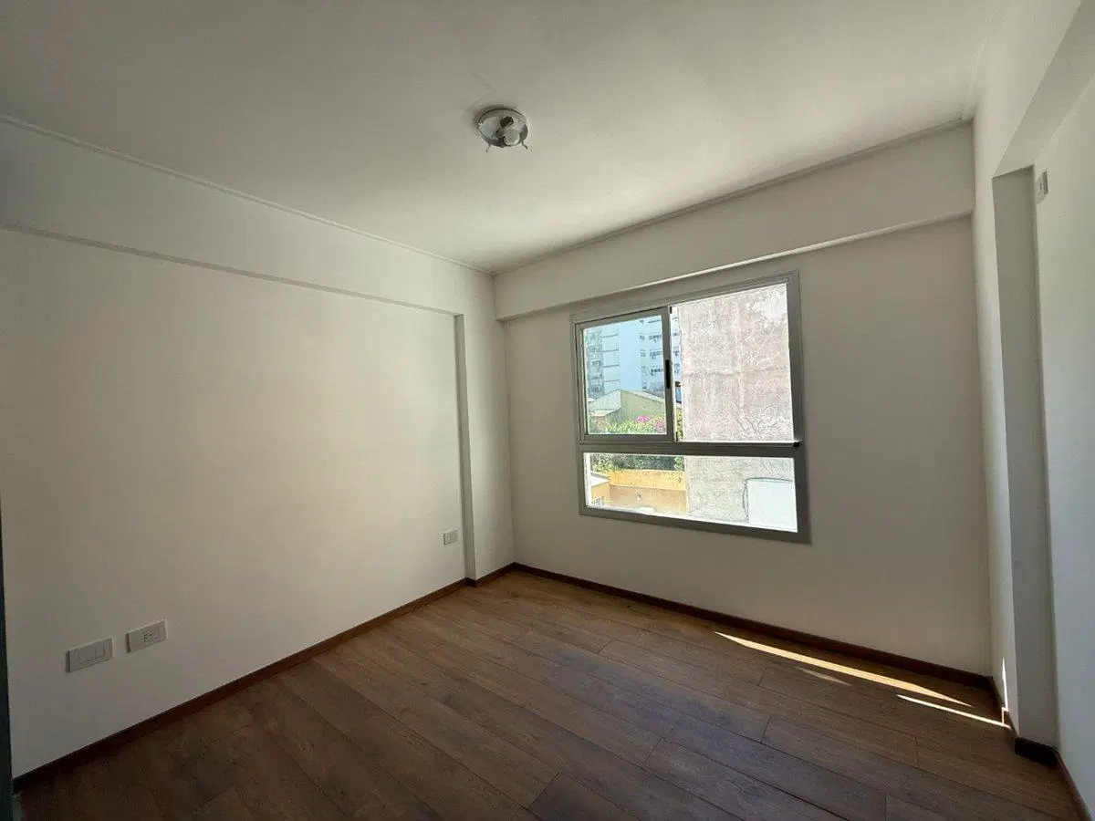 DEPARTAMENTO EN VENTA LA PLATA 1 DORMITORIO BALCON 2