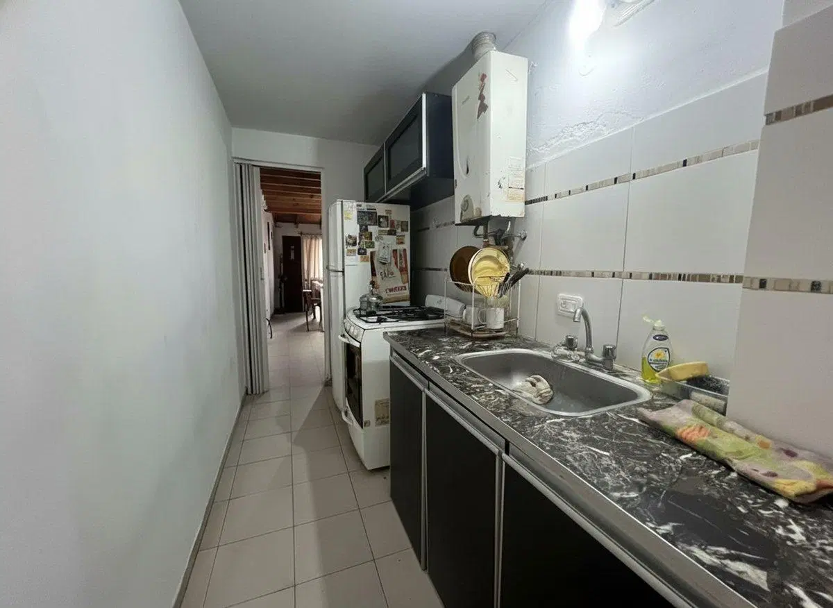 CASA EN VENTA LA PLATA PH FRENTE 2 DORMITORIOS 8
