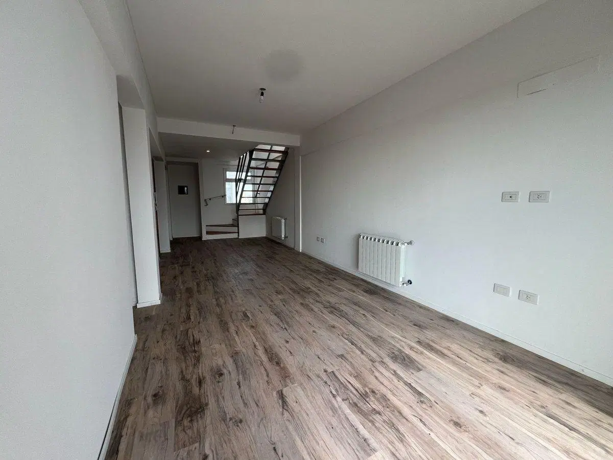 DUPLEX EN VENTA LA PLATA 2 DORMITORIOS TERRAZA 2