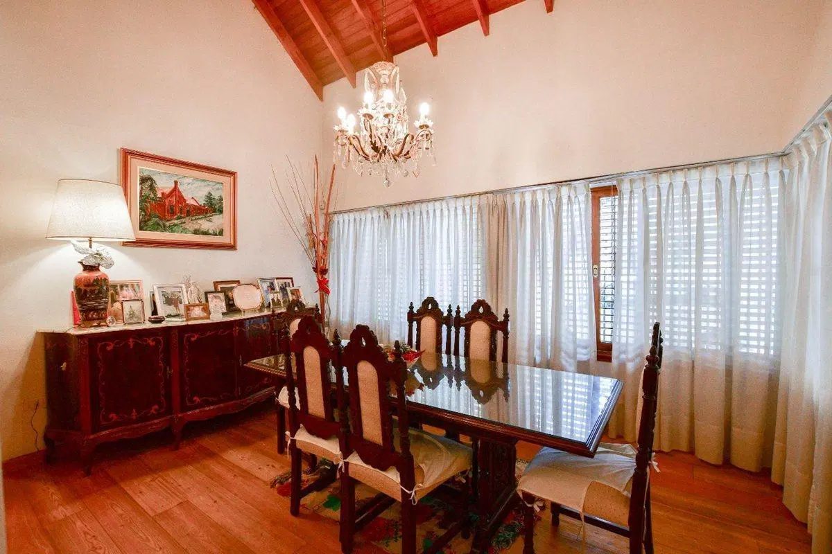 CASA EN VENTA TOLOSA 3 DORMITORIOS APTO BANCO 5