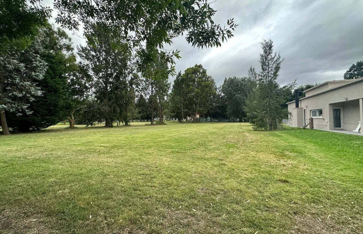 LOTE EN VENTA EN MIRALAGOS 1411 M2 ESCRITURADO 4