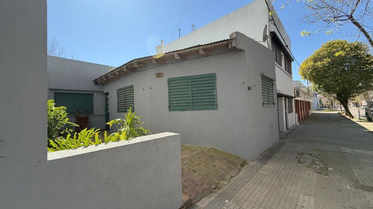 CASA A DEMOLER O REFACCIONAR EN VENTA LA PLATA