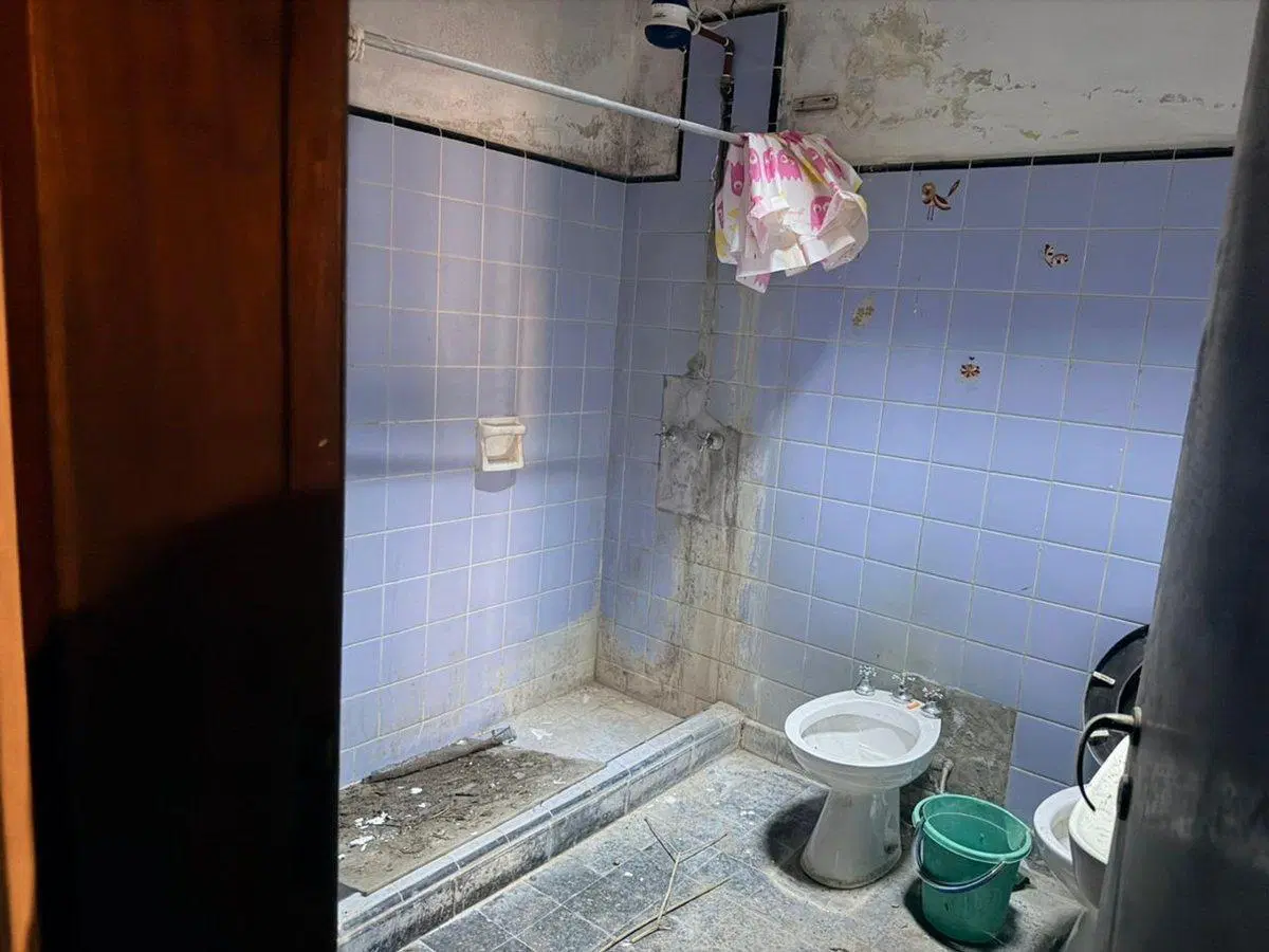 CASA A DEMOLER O REFACCIONAR EN VENTA LA PLATA 3