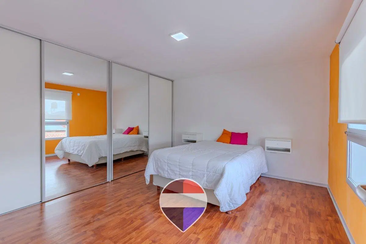 CASA EN VENTA LA PLATA 3 DORMITORIOS COCHERA 3