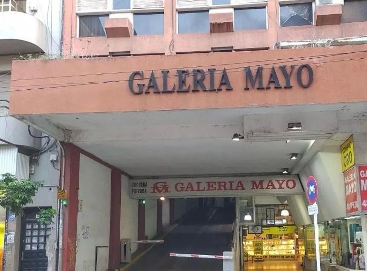 COCHERA EN VENTA LA PLATA CENTRO GALERÍA MAYO 2