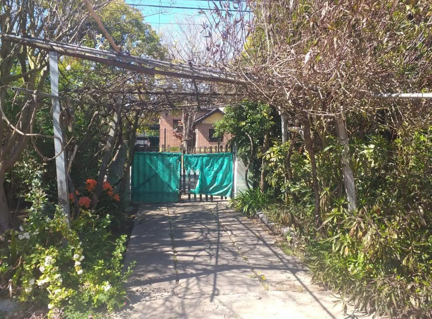 LOTE EN VENTA EN CITY BELL ENTRE CAMINOS 390m2 3