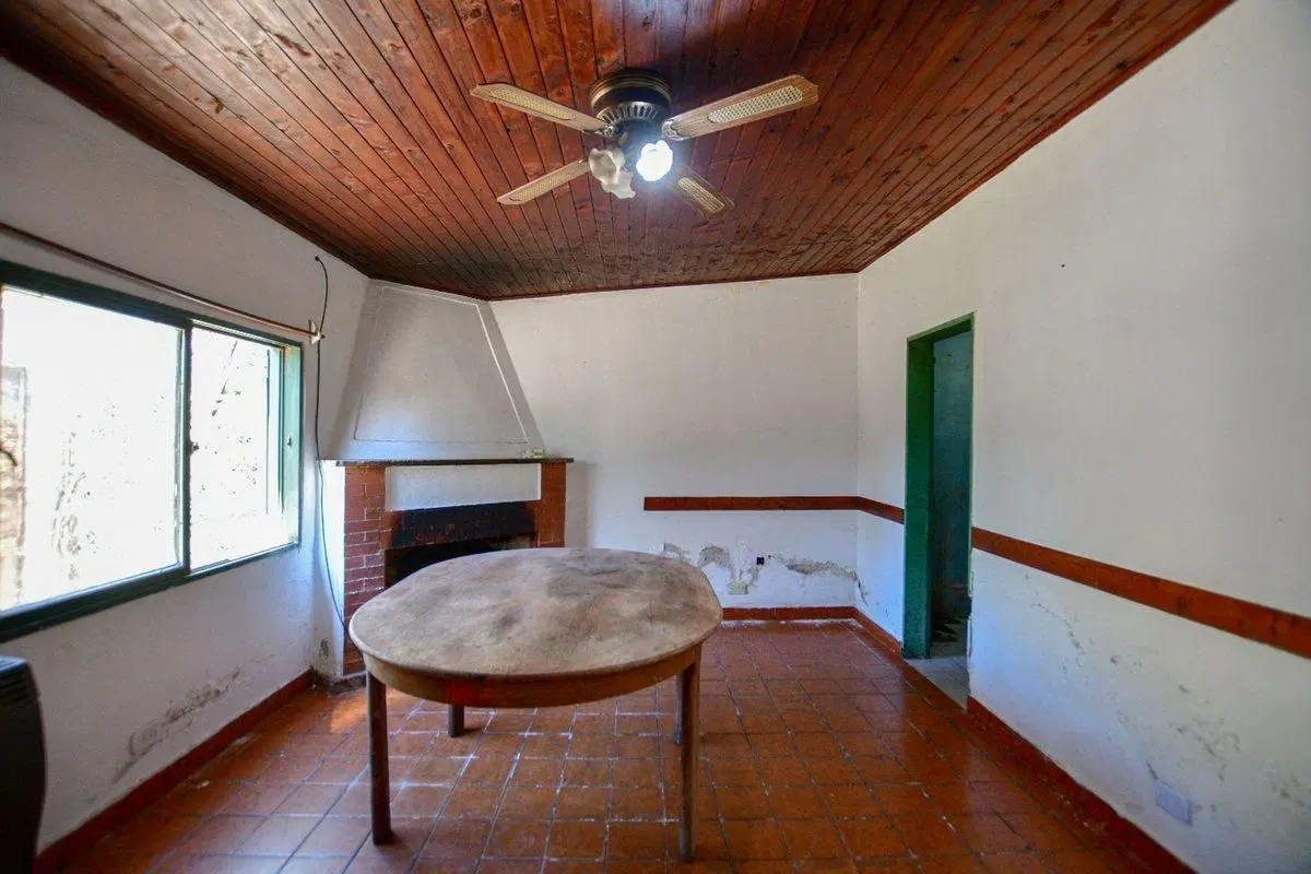 CASA EN VENTA CITY BELL 3 DORMITORIOS PARQUE 2