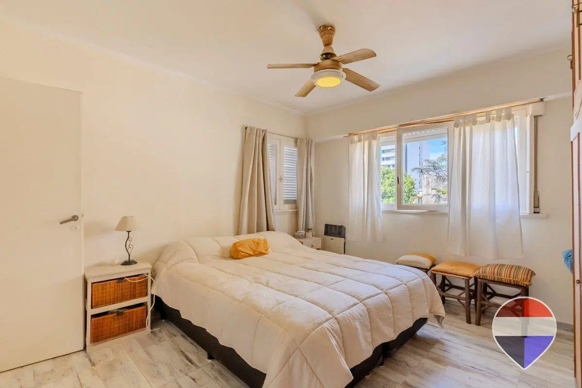 CASA EN VENTA LA PLATA 3 DORMITORIOS 8