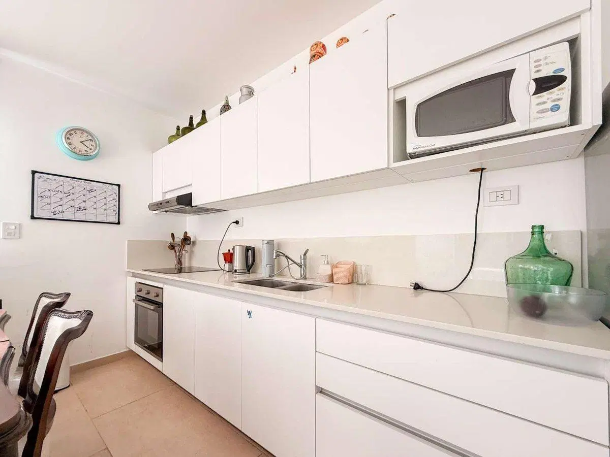 CASA TRIPLEX EN VENTA LOS HORNOS 2 DORMITORIOS 4