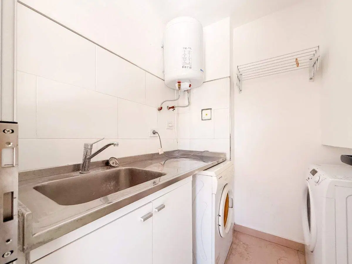 CASA TRIPLEX EN VENTA LOS HORNOS 2 DORMITORIOS 5