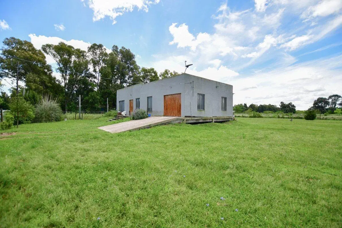 CASA EN VENTA ABASTO 3 DORMITORIOS 5