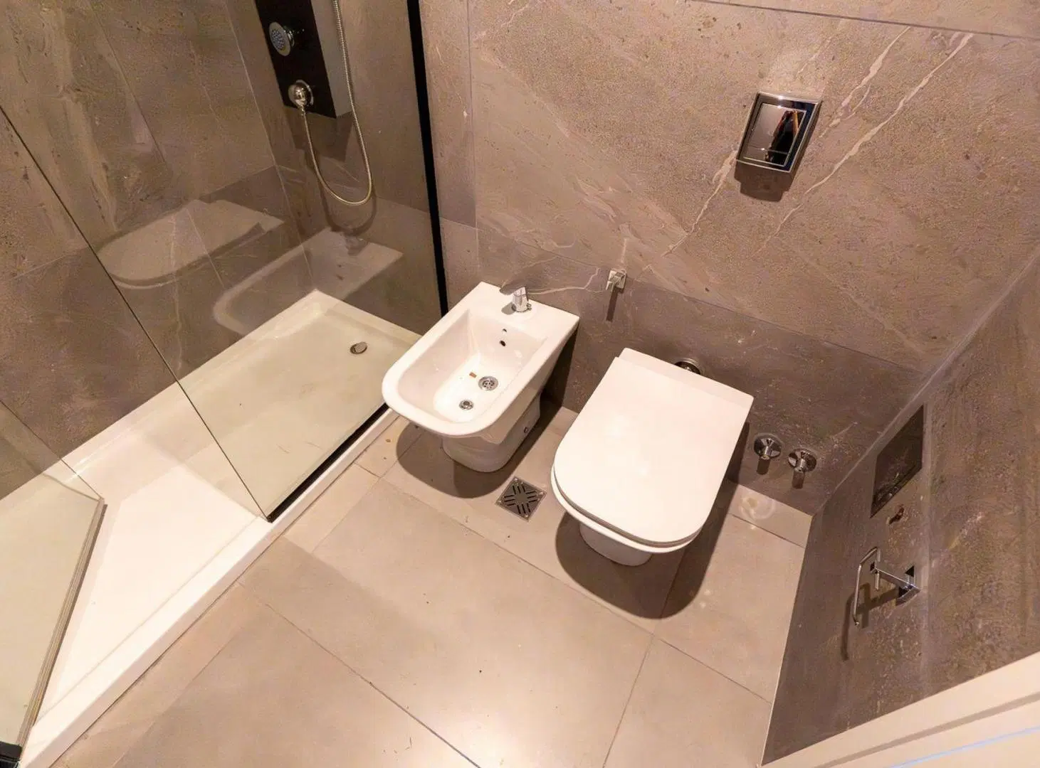 DEPARTAMENTO SEMIPISO EN ALQUILER LA PLATA 4