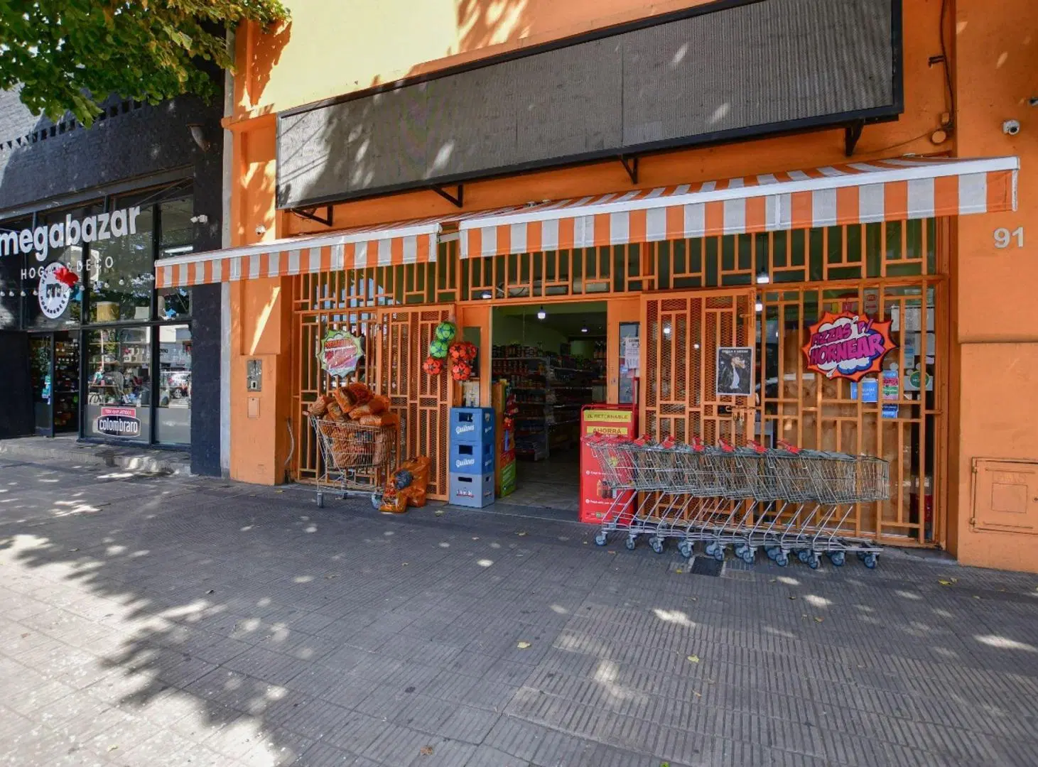 LOCAL EN VENTA MAS FONDO DE COMERCIO LA PLATA 5