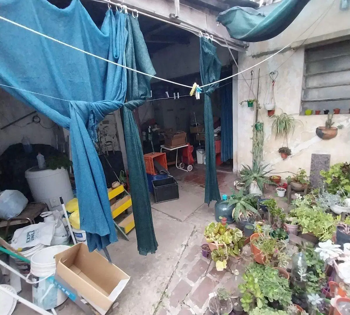 CASA EN VENTA LA PLATA TIPO PH A REFACCIONAR 8