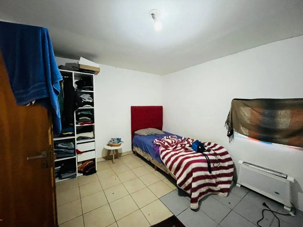 LOCALES EN VENTA BERNAL CON DEPARTAMENTOS 8