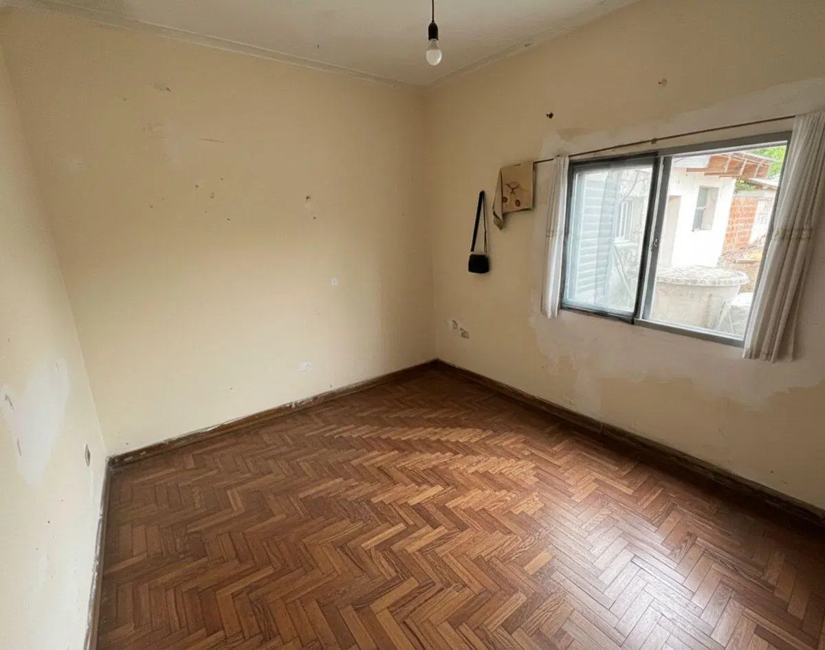 CASA EN VENTA LA PLATA APTO BANCO LOTE 10 X 26 2