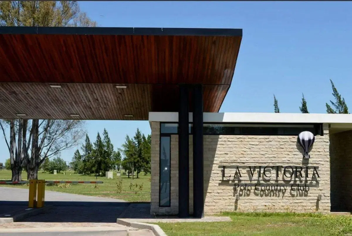 LOTE EN VENTA AREA 60 BARRIO CERRADO LA VICTORIA 3
