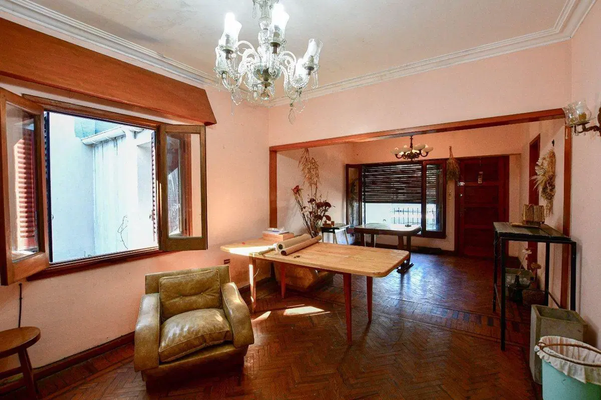 CASA EN VENTA LA PLATA 2 DORMITORIOS 8
