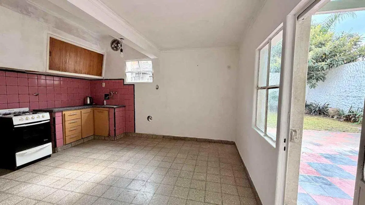 PH EN VENTA TOLOSA - LA PLATA FRENTE 4