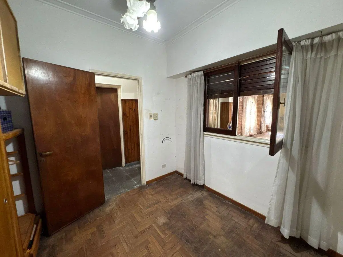 CASA EN VENTA LA PLATA 2 DORMITORIOS 2
