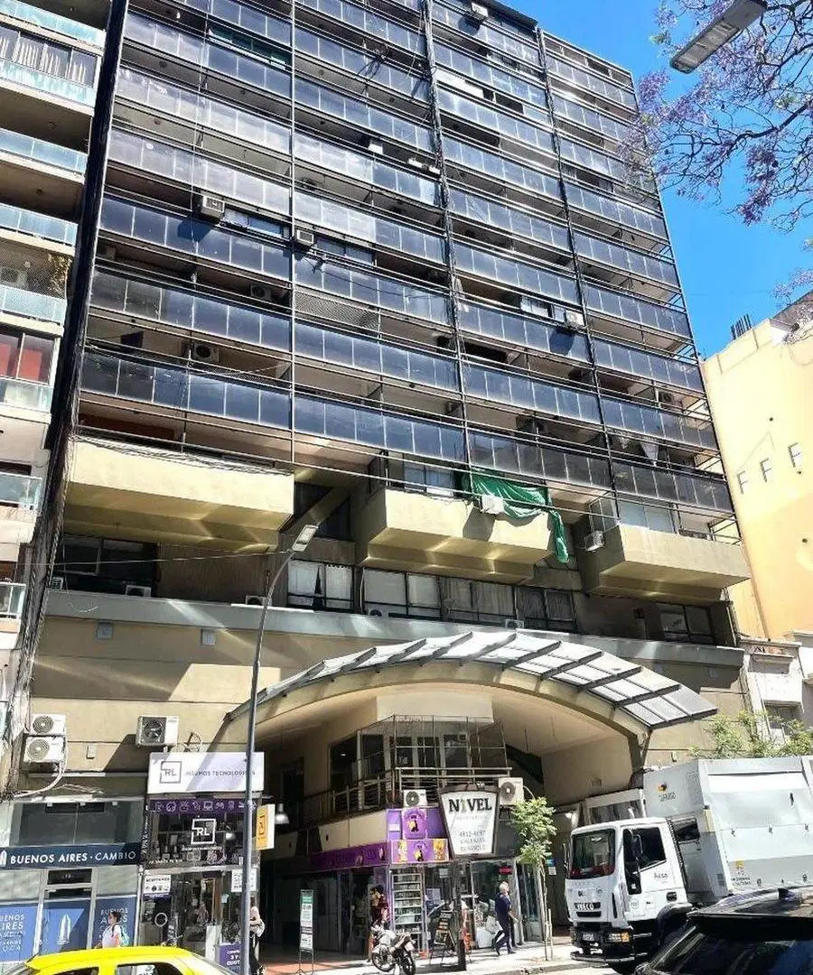 MONOAMBIENTE DIVIDIDO EN VENTA EN AVENIDA SANTA FE 8