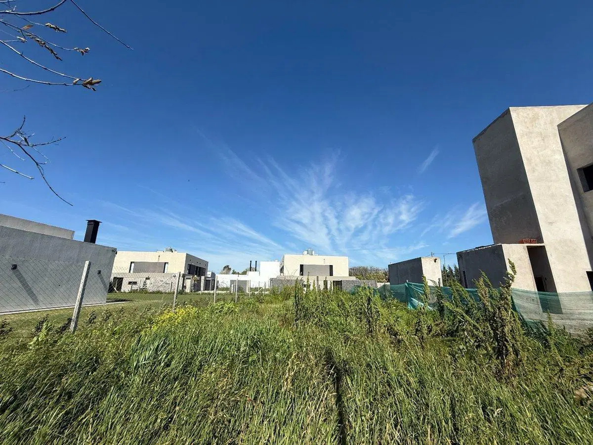 Lote a la Venta en City Bell, barrio El Quimilar 3