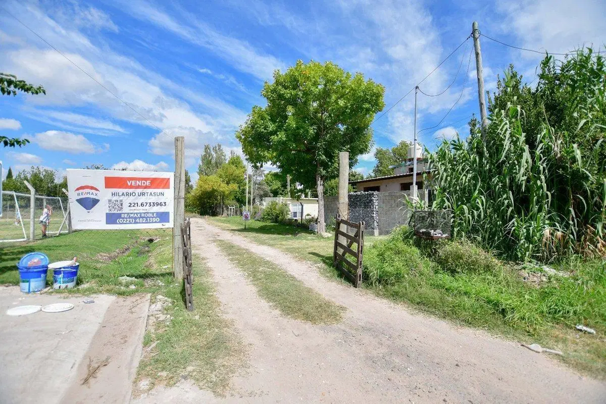 TERRENO LOTE EN VENTA CON ESCRITURA LA PLATA 8