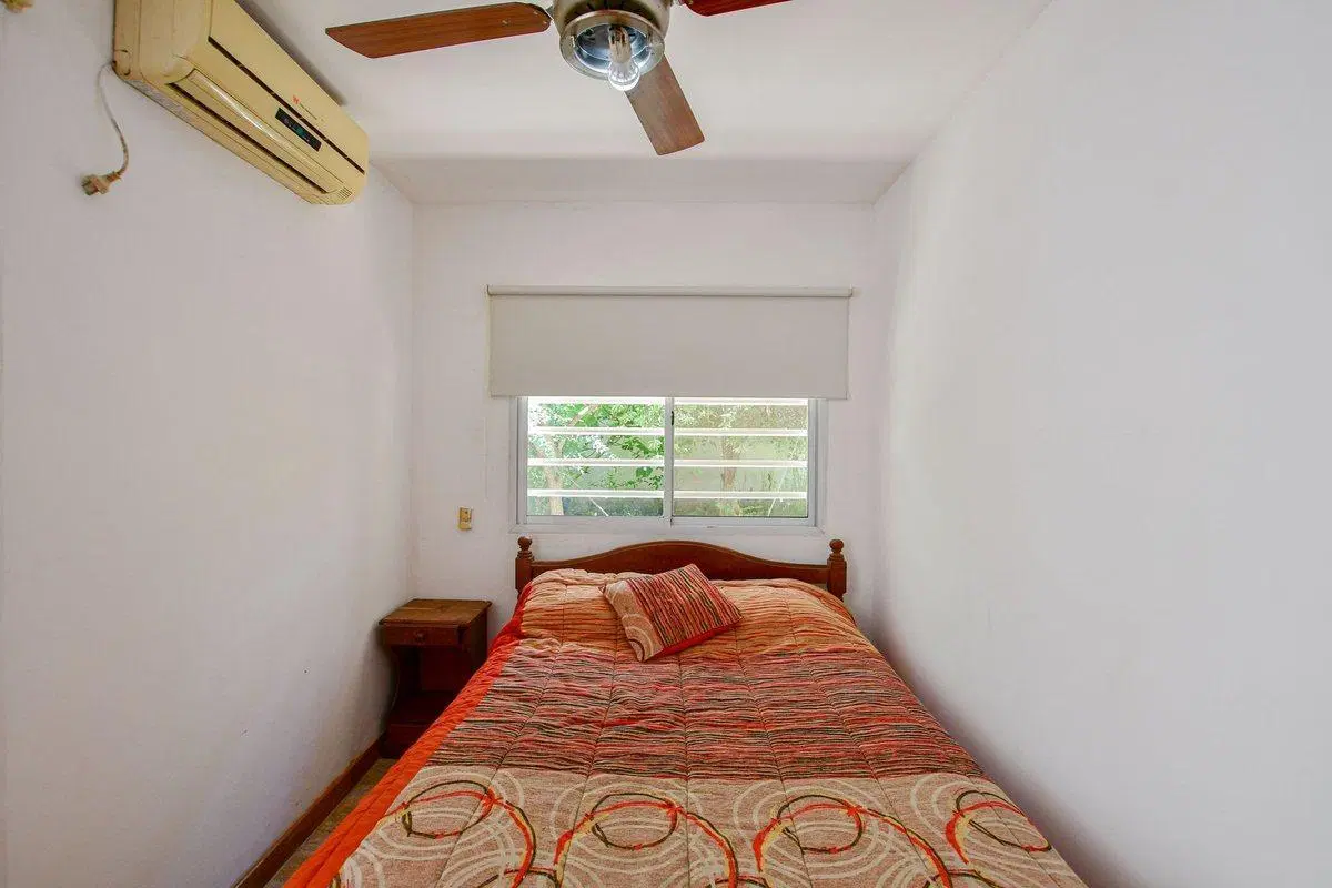 CASA EN VENTA SICARDI 2 DORMITORIOS CON PILETA 8