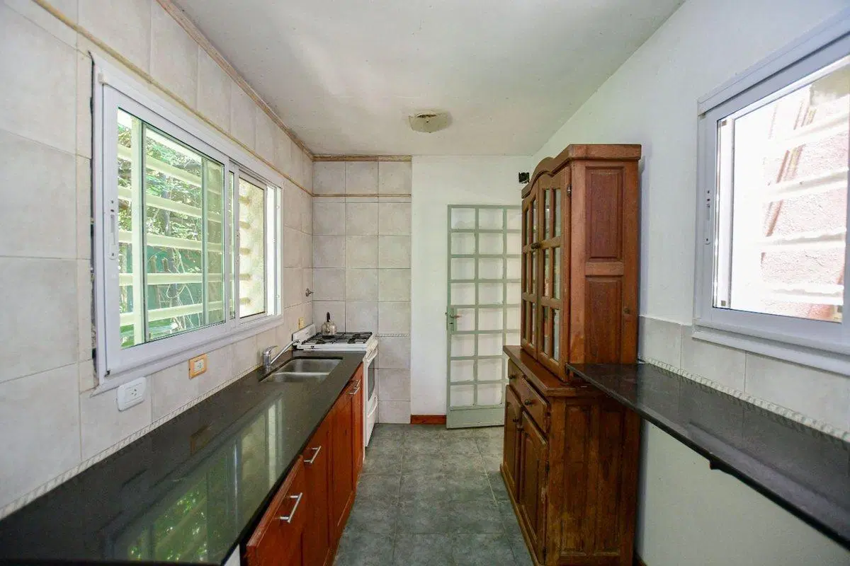 CASA EN VENTA SICARDI 2 DORMITORIOS CON PILETA 5