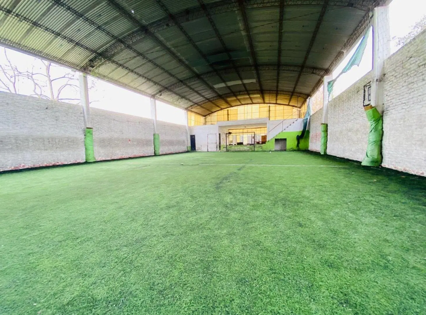 GALPON TERRENOS EN VENTA LA PLATA CANCHA FUTBOL 2