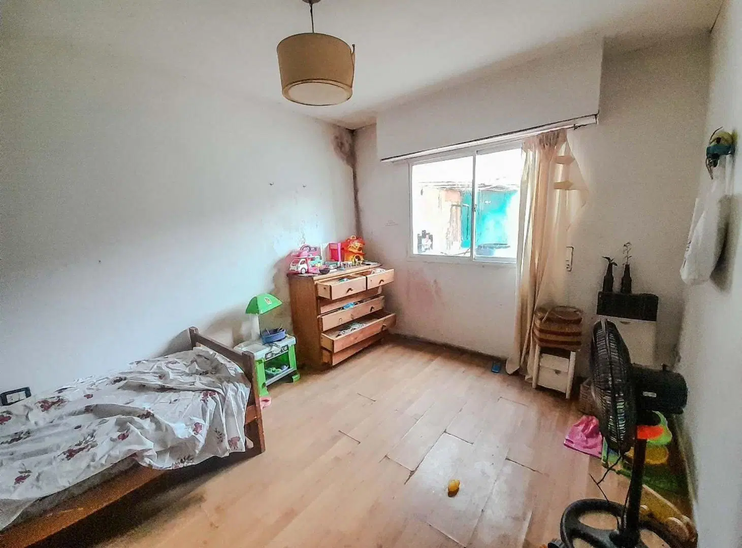 CASA EN VENTA TOLOSA LA PLATA 2 DORMITORIOS PARQUE 3