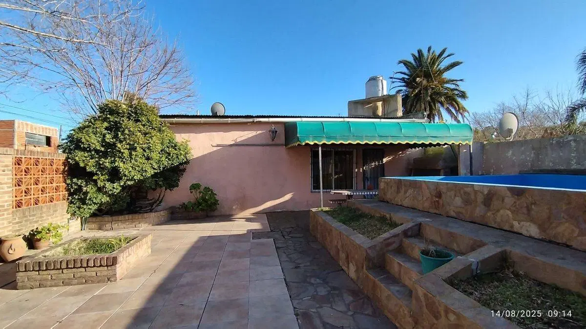 CASA EN VENTA EN PUNTA LARA 8