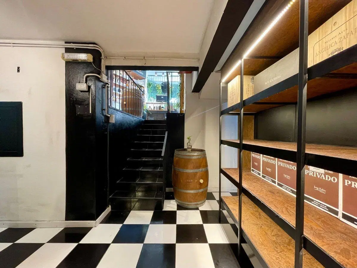 LOCAL EN VENTA LA PLATA CENTRO 5