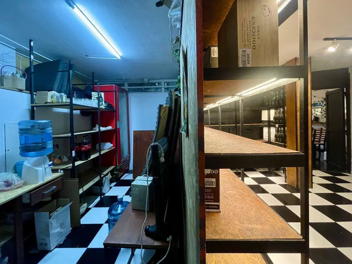 LOCAL EN VENTA LA PLATA CENTRO 3