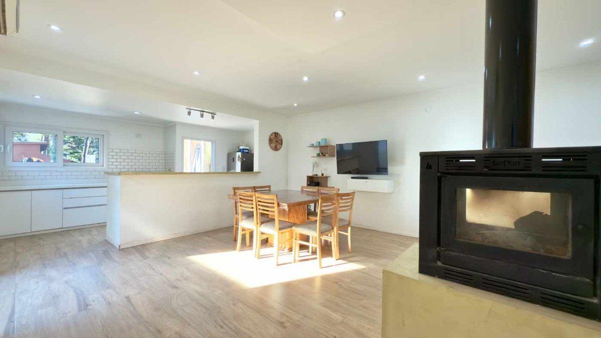 Foto de CASA EN VENTA EN SICARDI 3 DORMITORIOS PARQUE, imagen 1