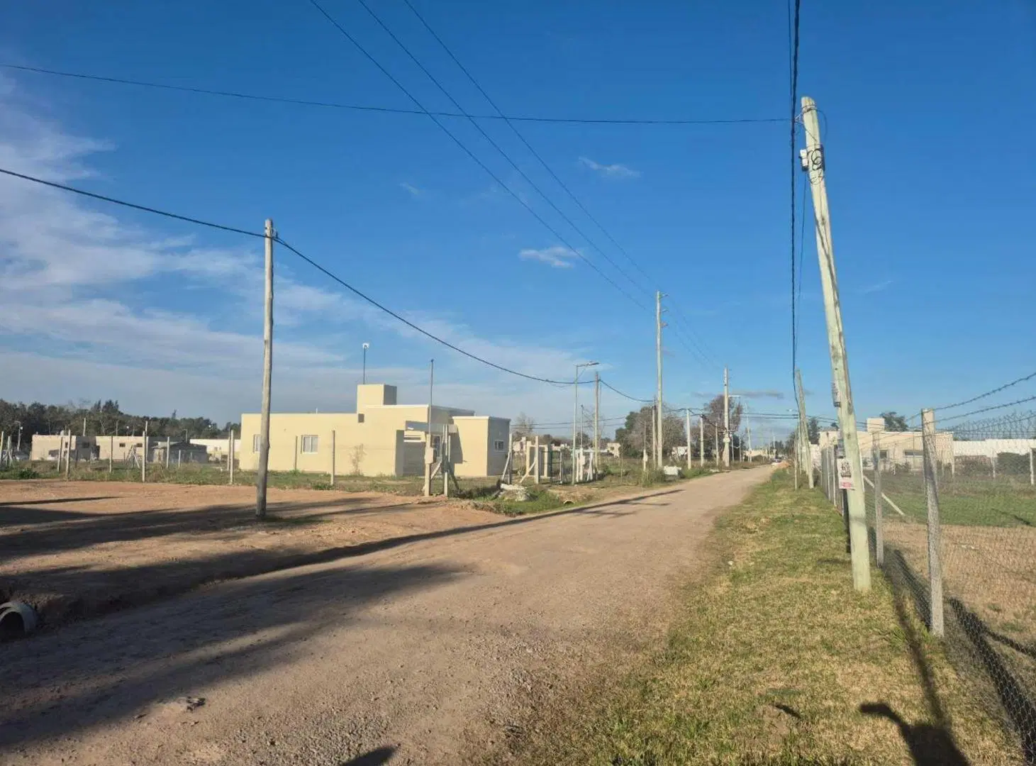 LOTE EN VENTA EN ARANA 5