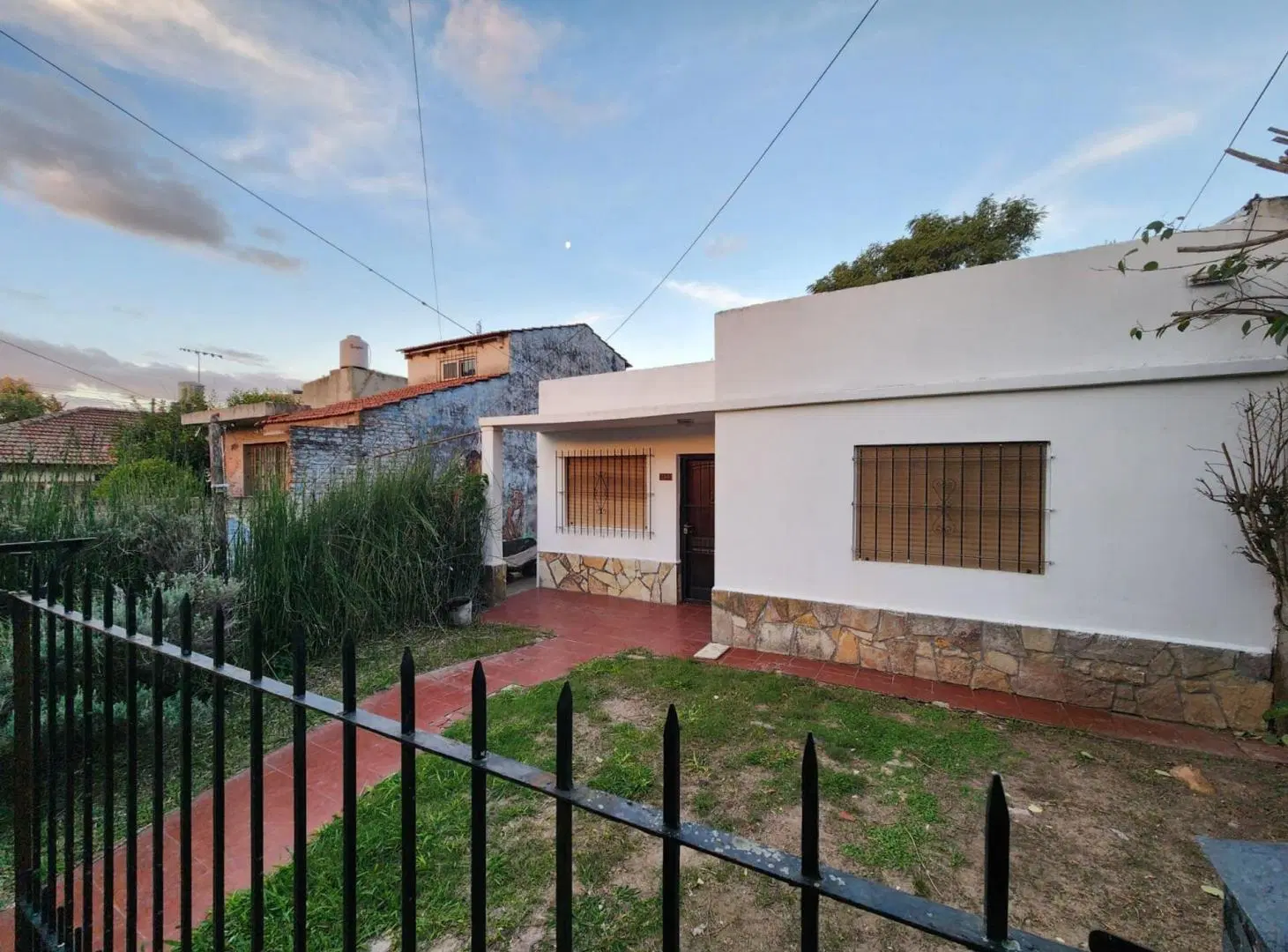 CASA EN VENTA VILLA ELISA 2 DORMITORIOS 2