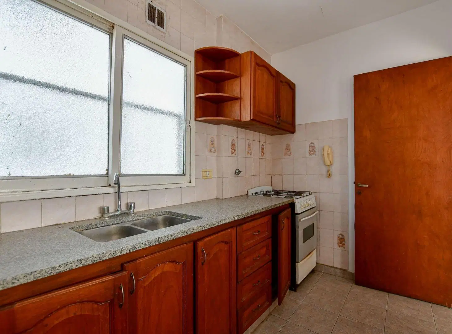 DEPARTAMENTO EN VENTA LA PLATA PLAZA MORENO 2