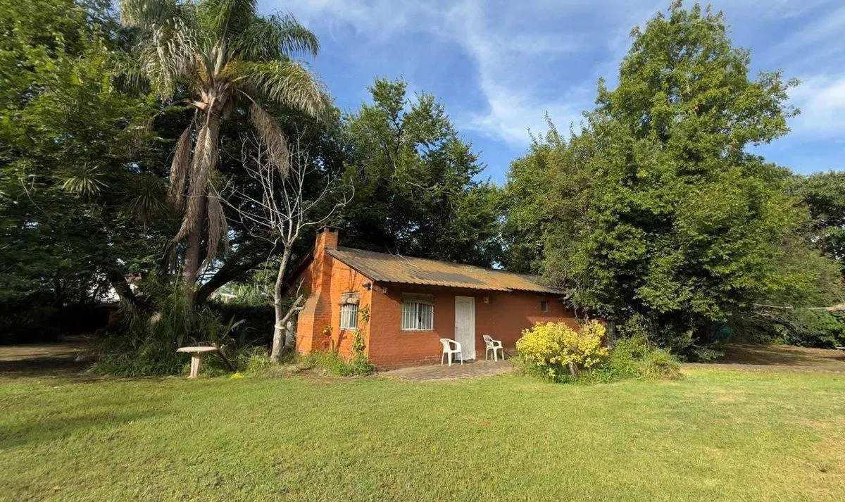 CASA QUINTA VENTA CON QUINCHO Y PILETA EN GARIN 8