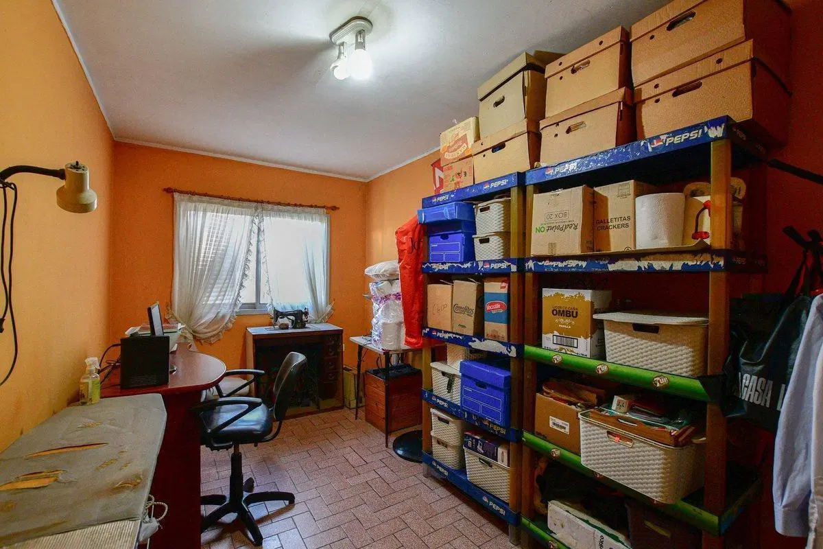 CASA VENTA LA PLATA 4 DORMITORIOS COCHERA JARDIN 5