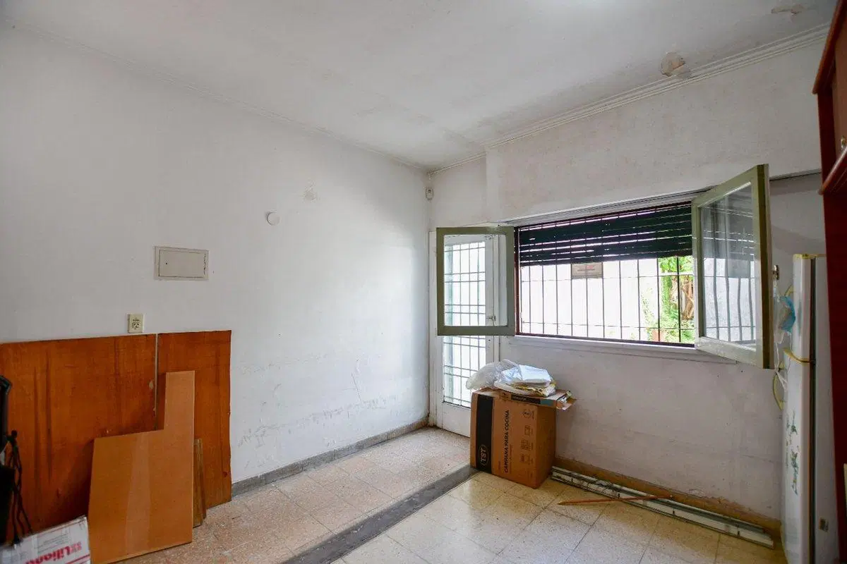CASA VENTA LA PLATA 3 DORMITORIOS APTO BANCO LOTE 8