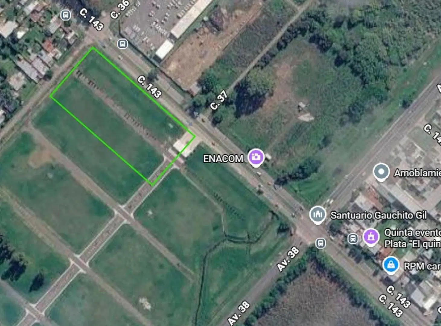 LOTE COMERCIAL EN VENTA SOBRE AVENIDA 3
