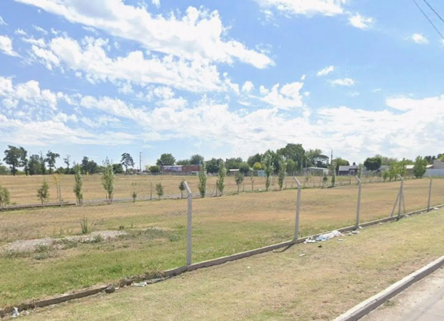 LOTE COMERCIAL EN VENTA SOBRE AVENIDA 2