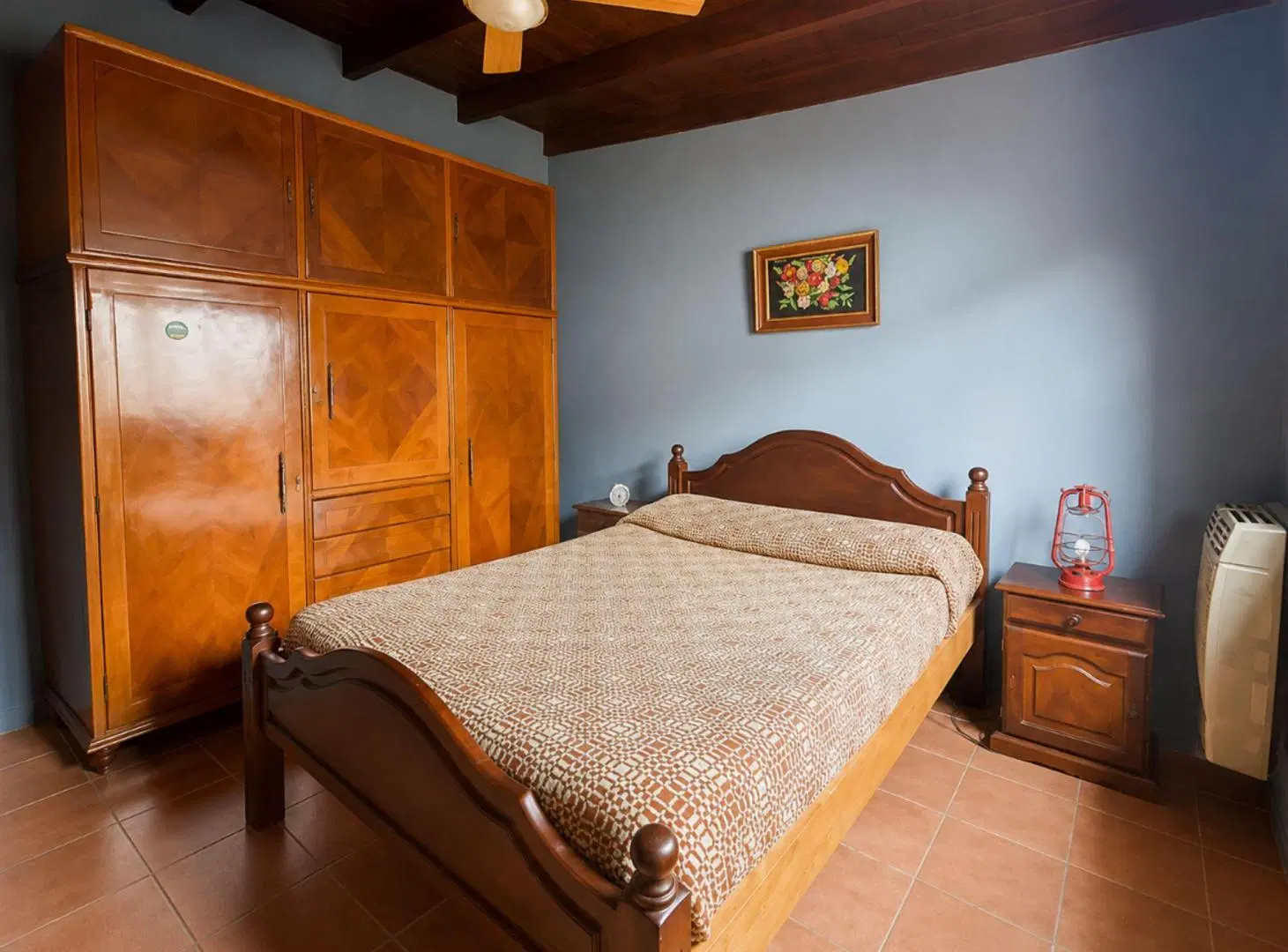 CASA EN VENTA LA PLATA 2 DORMITORIOS GARAGE 3